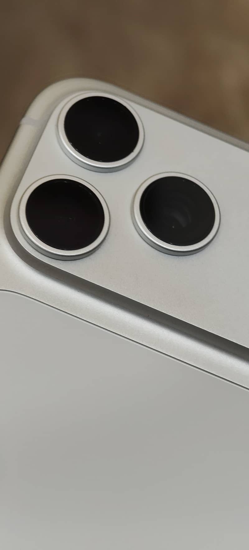 Apple iPhone 17 Pro Max 10