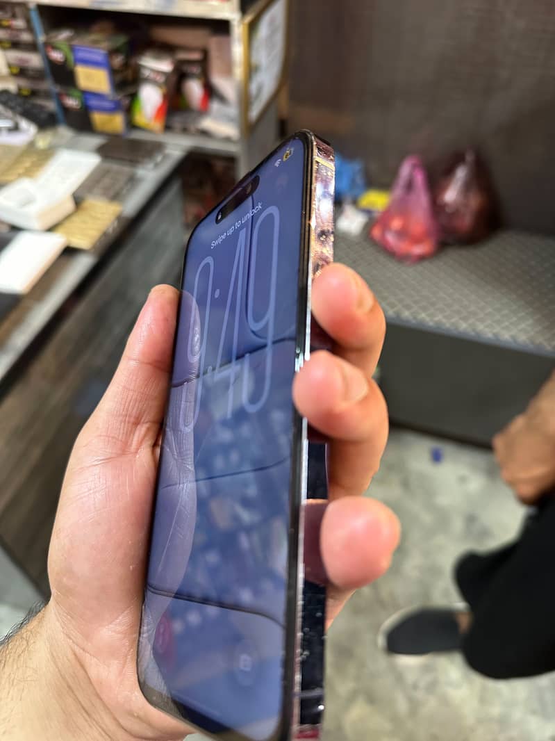 Apple iPhone 14 Pro Max 2