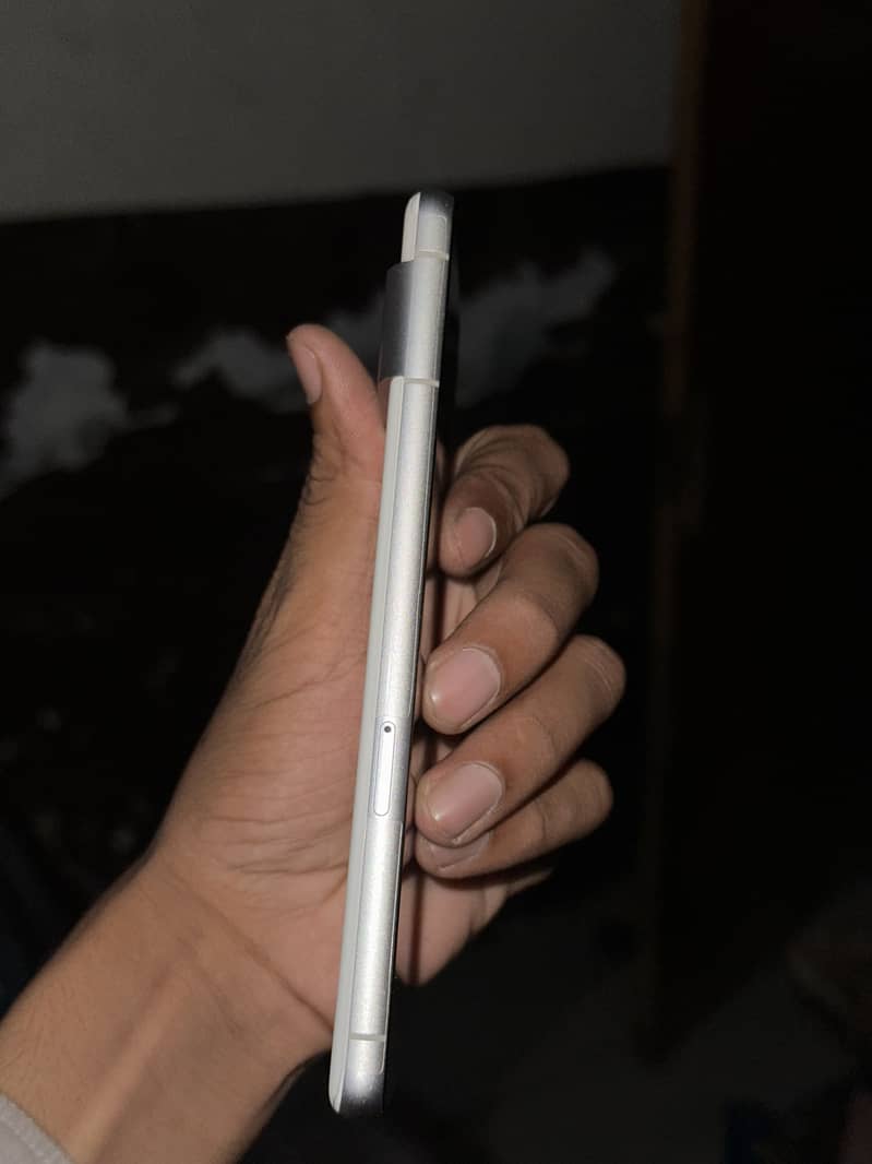 Google Pixel 7 5