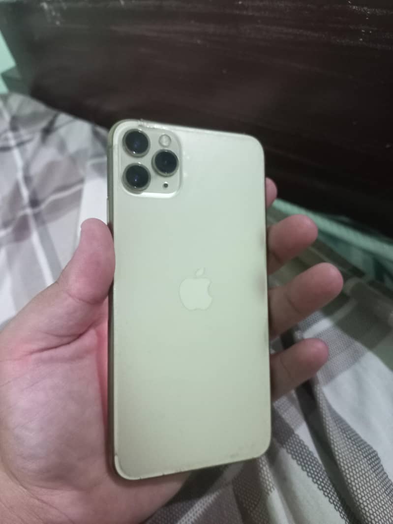 Apple iPhone 11 Pro Max read add 4