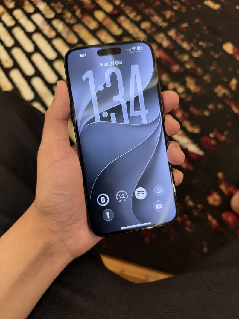 Apple iPhone 15 plus 4