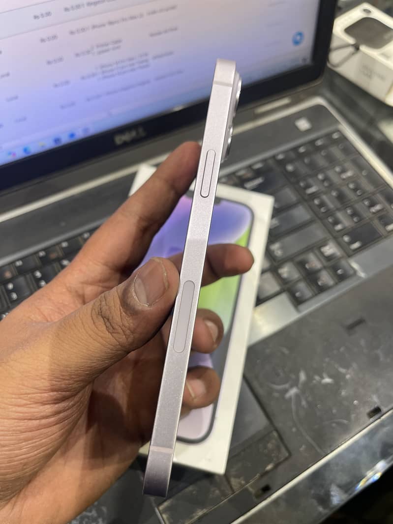 iPhone 14 plus 3