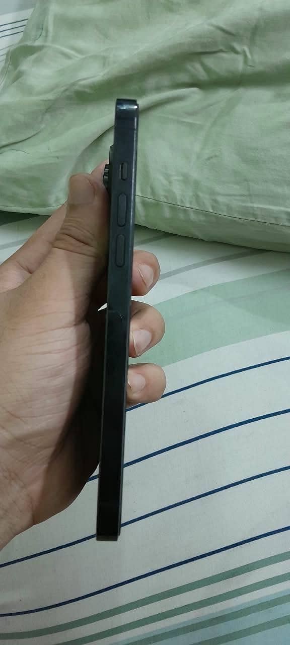 Apple iPhone 14 Pro Max 4
