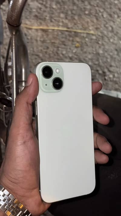 iPhone 15 Plus