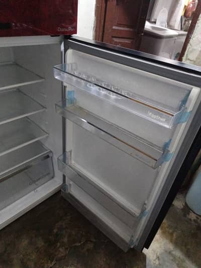 Dawlance refrigerator for urgent sale