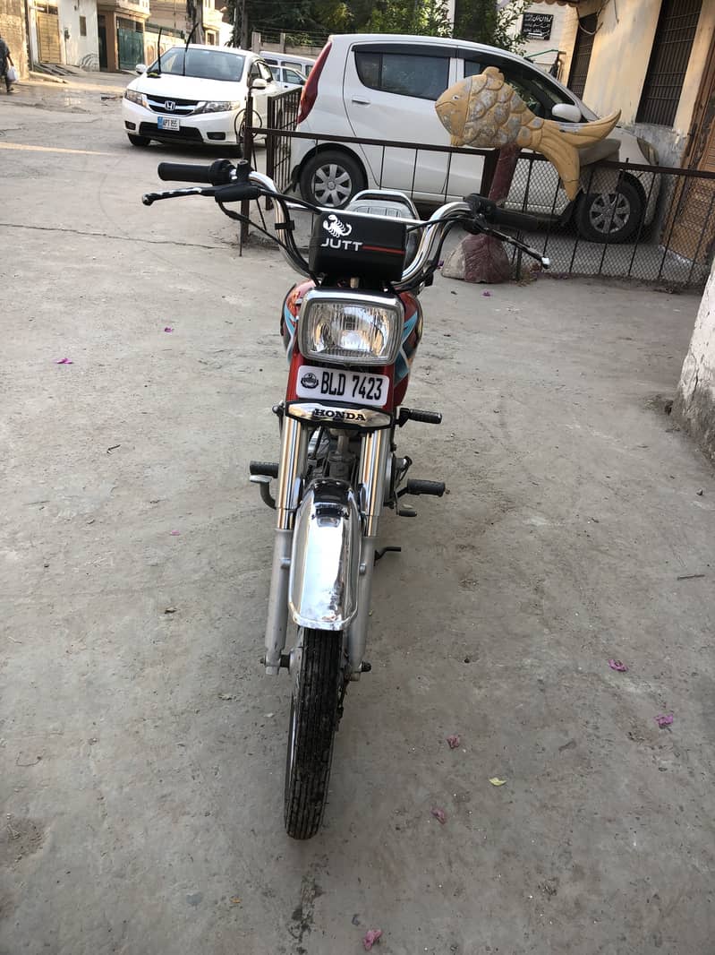 Honda CD 70 6