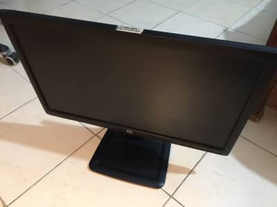 HP Compaq LA2206x 22 inch monitor with Original stand