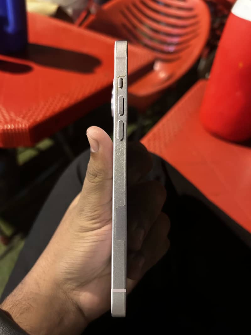 Apple iPhone 14 plus 2