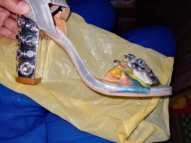 sandals 4