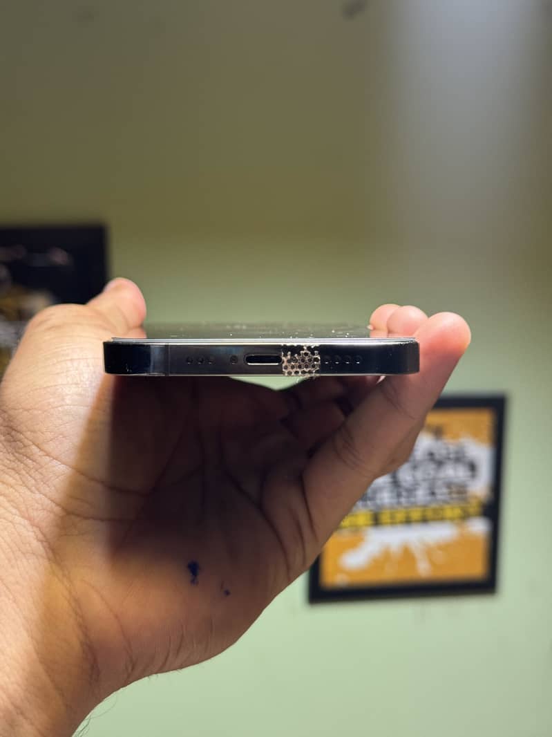 Apple iPhone 12 pro 2