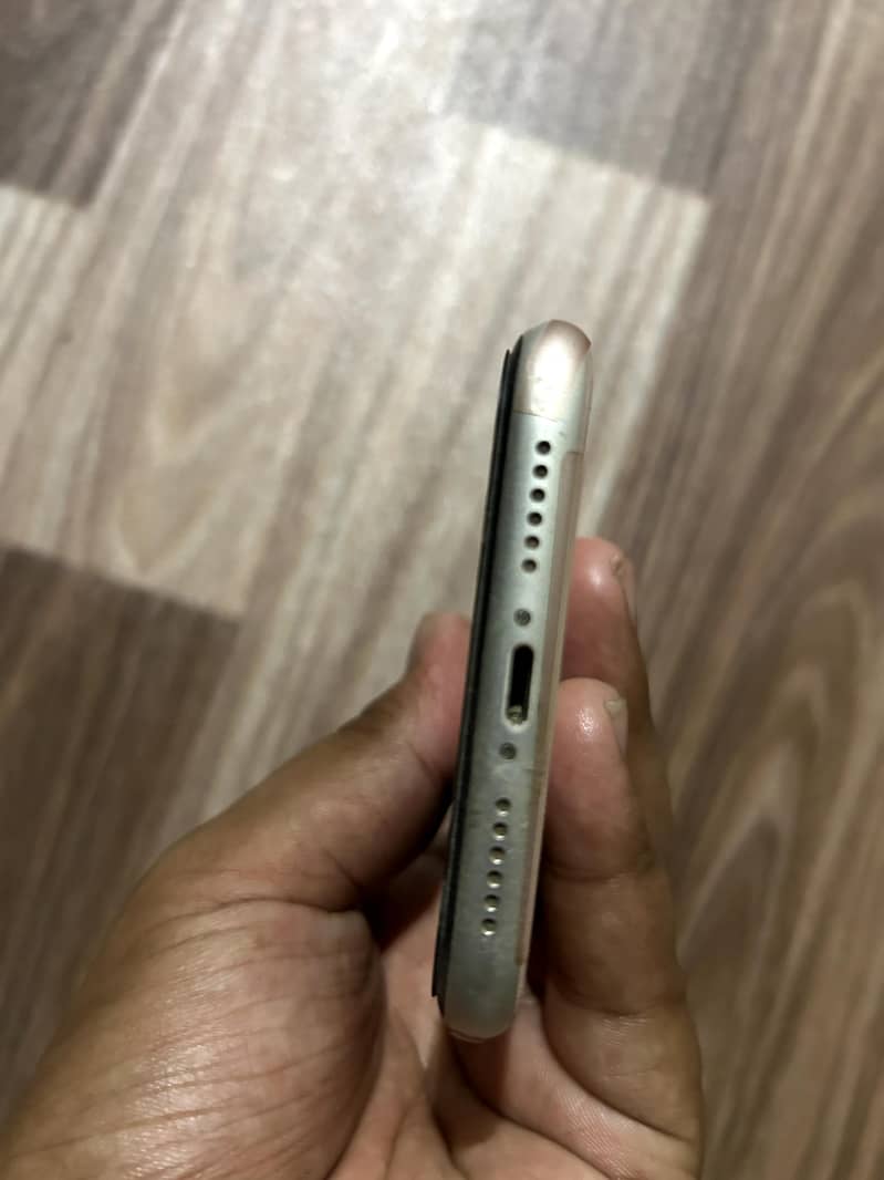 Apple iPhone 11 6