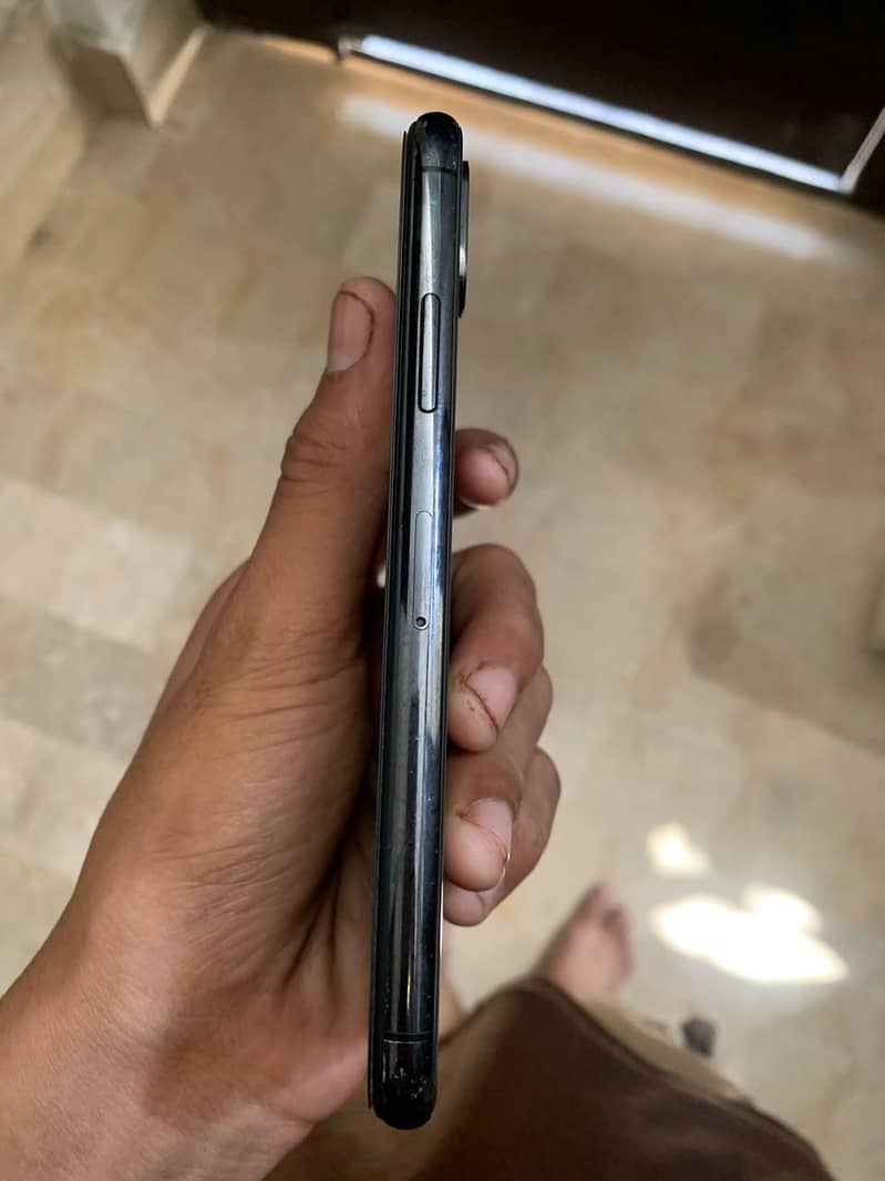 Apple iPhone X 2