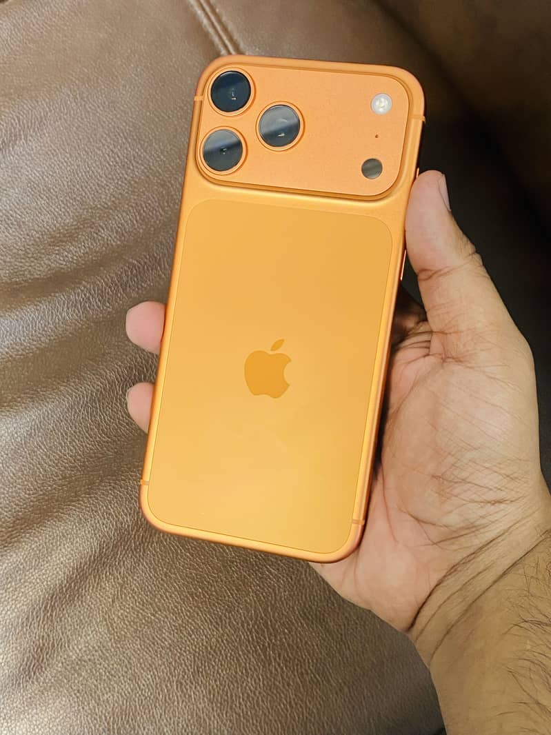 Apple iPhone 17 Pro Max 5