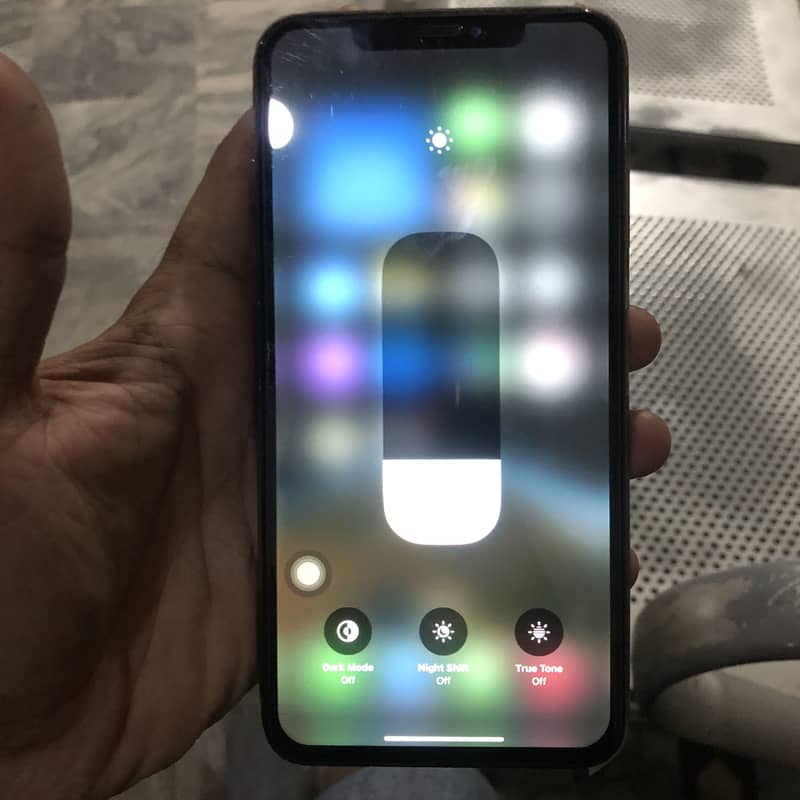 Apple iPhone XS Max 1