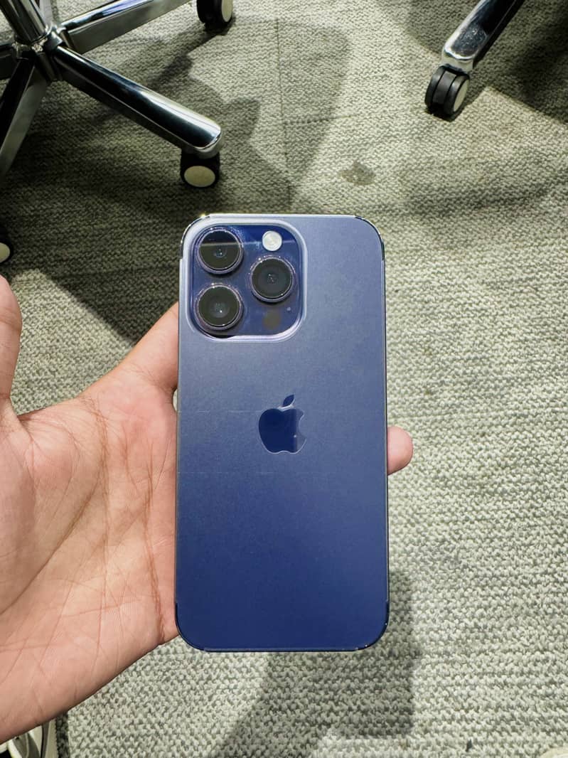 Apple iPhone 14 Pro 0