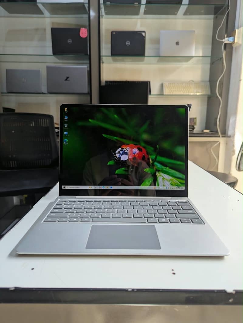 Microsoft Surface Laptop Go 2