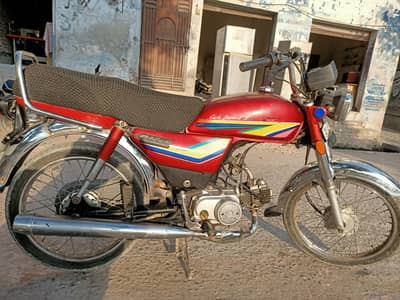 Honda 70 2012 urgent sale all ok 42 say nichay waly rabta na karain
