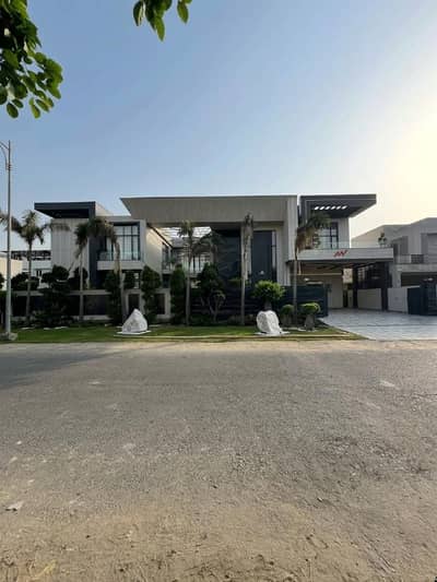 2 KANAL ELEGANT AND FULLY FURNISHED SUPER HOT LOCATED BUNGALOW WITH BASEMENT & POOL, CINEMA IS AVAILABLE IN THE BEST BLOCK OF DHA LAHORE.