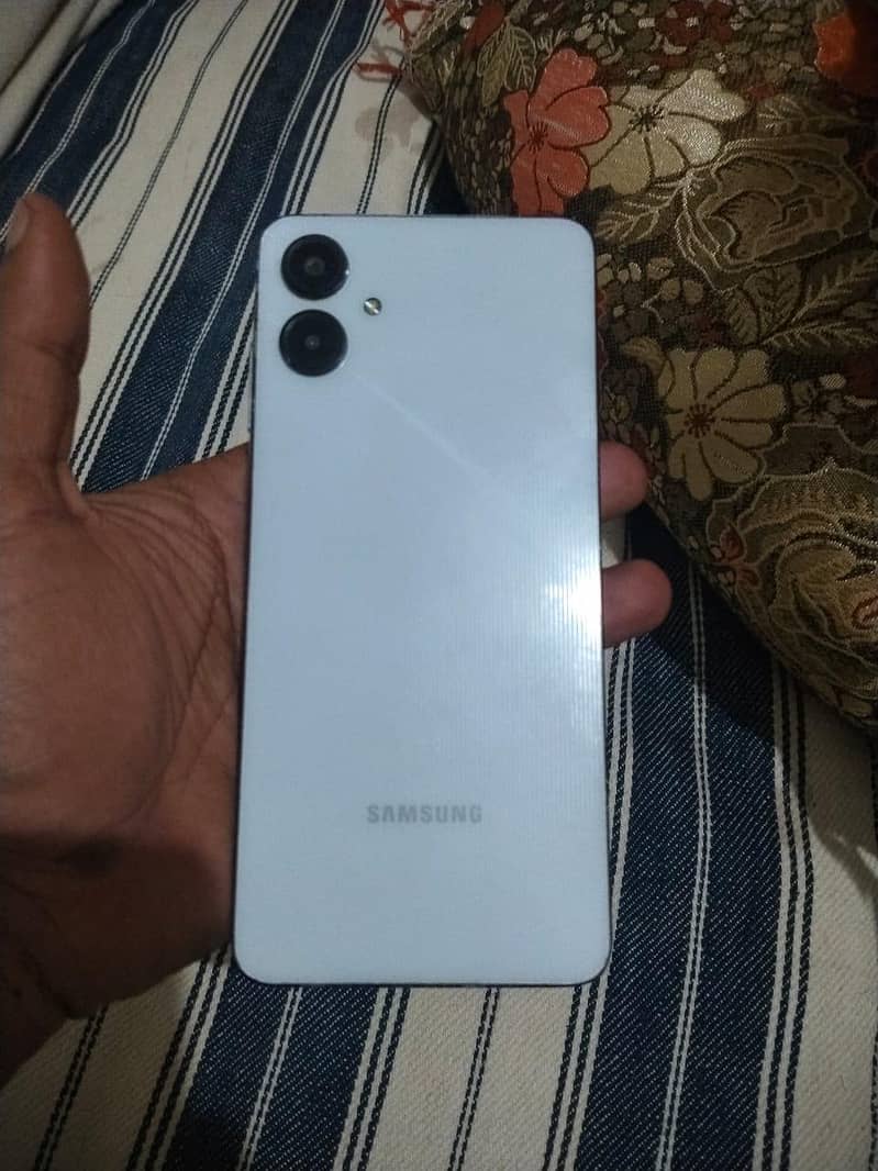 Samsung Mobile A06 5