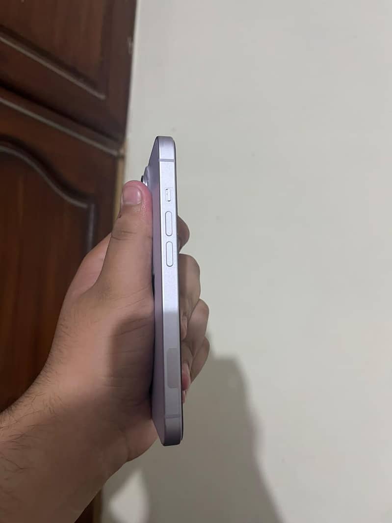 Apple iPhone 14 1