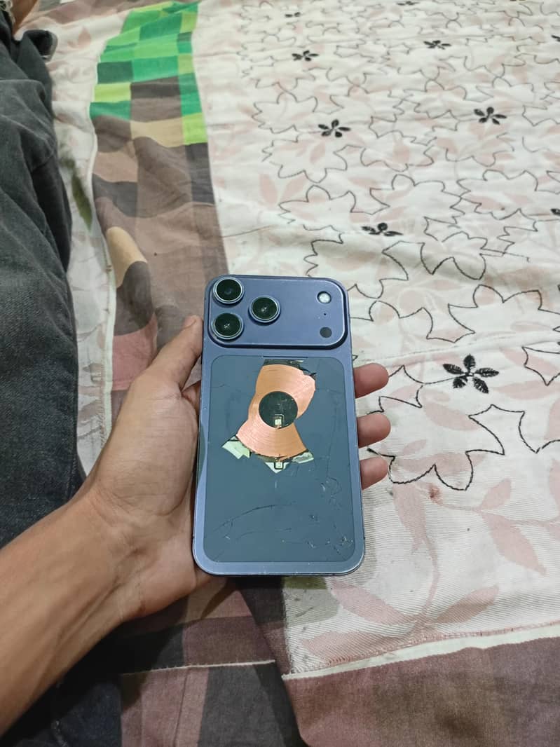 Apple iPhone 11 3