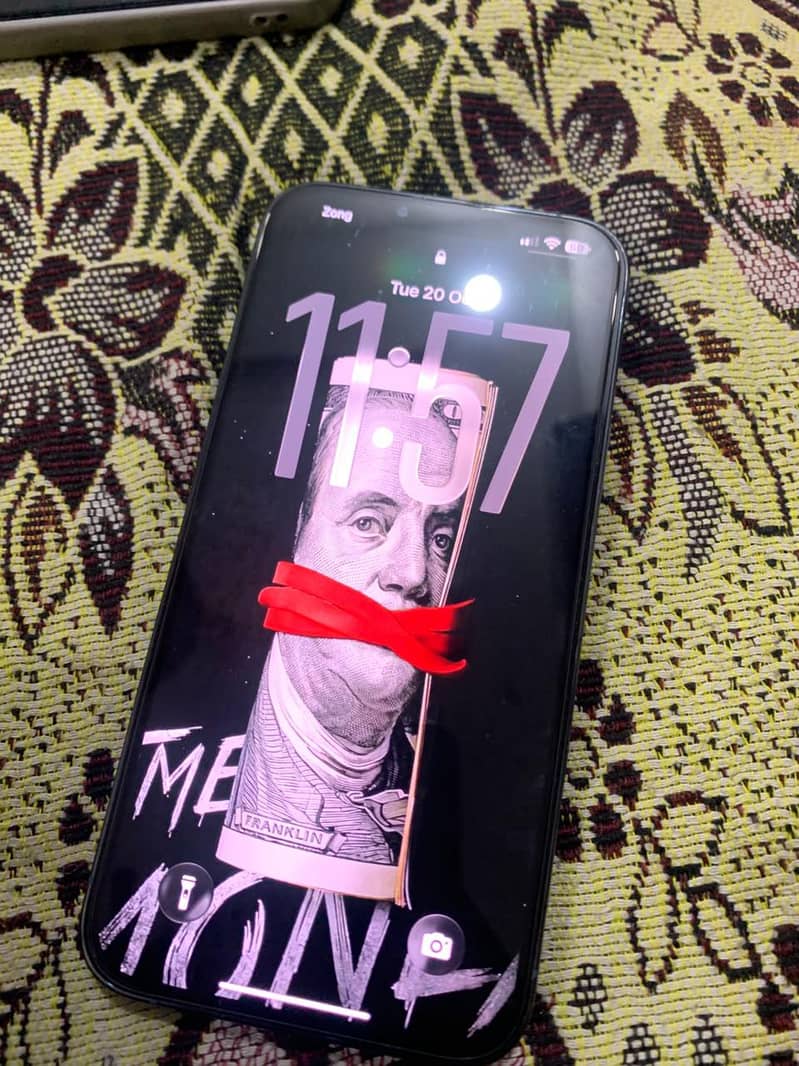 Apple iPhone 13 Pro Max 4