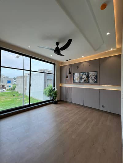5 MARLA BRAND NEW HOUSE FOR RENT DHA 9 TOWN LAHORE