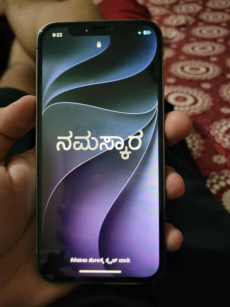 Apple iPhone 12 3