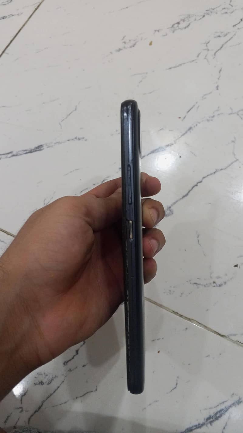 Realme C25 2