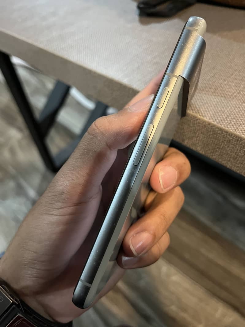 Google Pixel 8 3