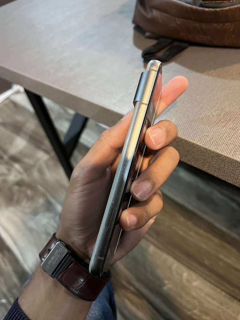 Google Pixel 8 4