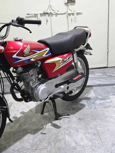 Honda CG 125 2020 model  All Punjab number 0/3/3/5/5/3/8/1/9/4/3