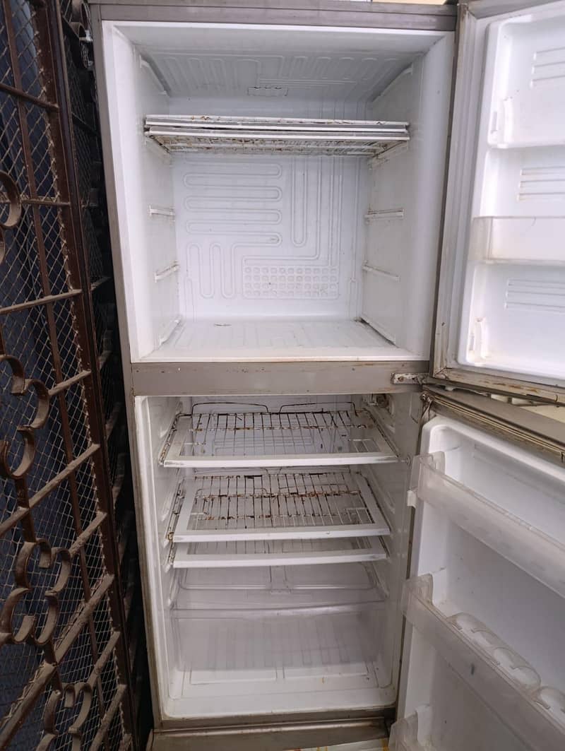 PEL Refrigerator 3