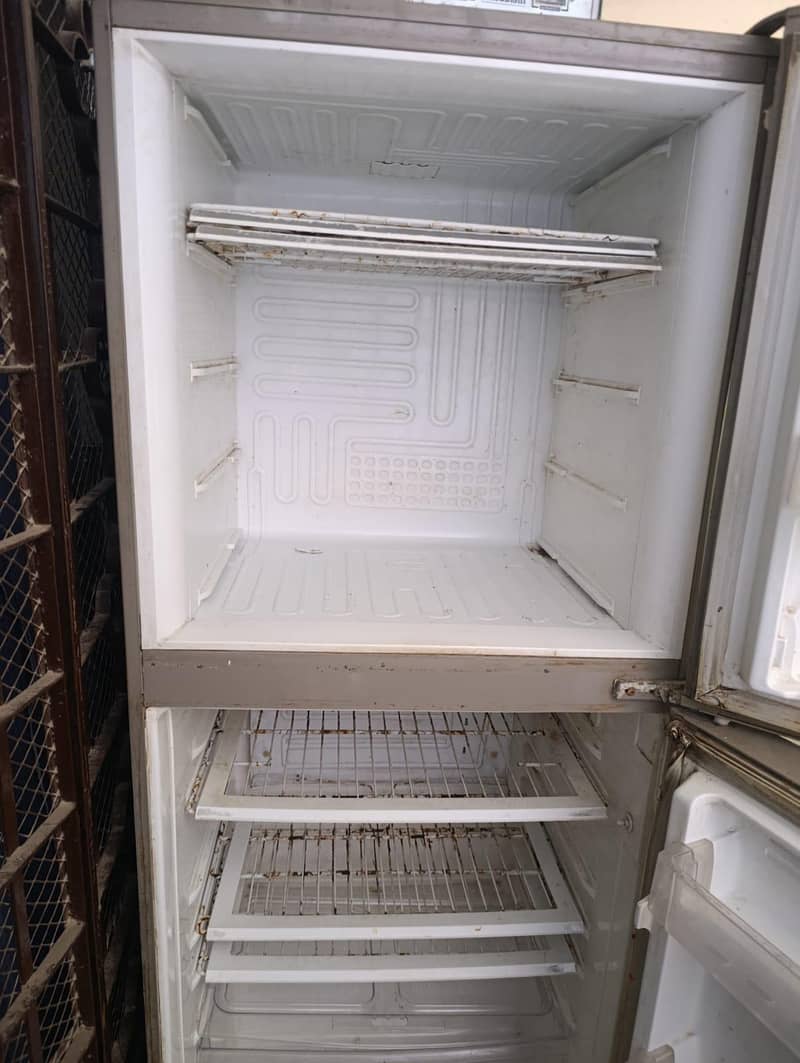 PEL Refrigerator 5