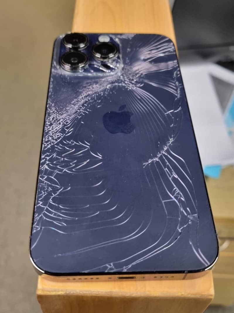 Apple iPhone 14 Pro Max 4