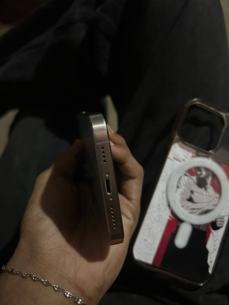 Apple iPhone 11 3