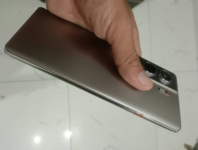 Tecno CAMON 40 Pro 3