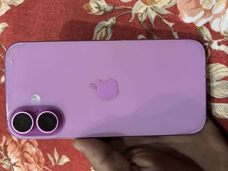 Apple iPhone 16 0