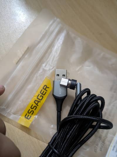 ESSAGER TYPE-C CABLE 5v fast charging very high quality and flexibe.