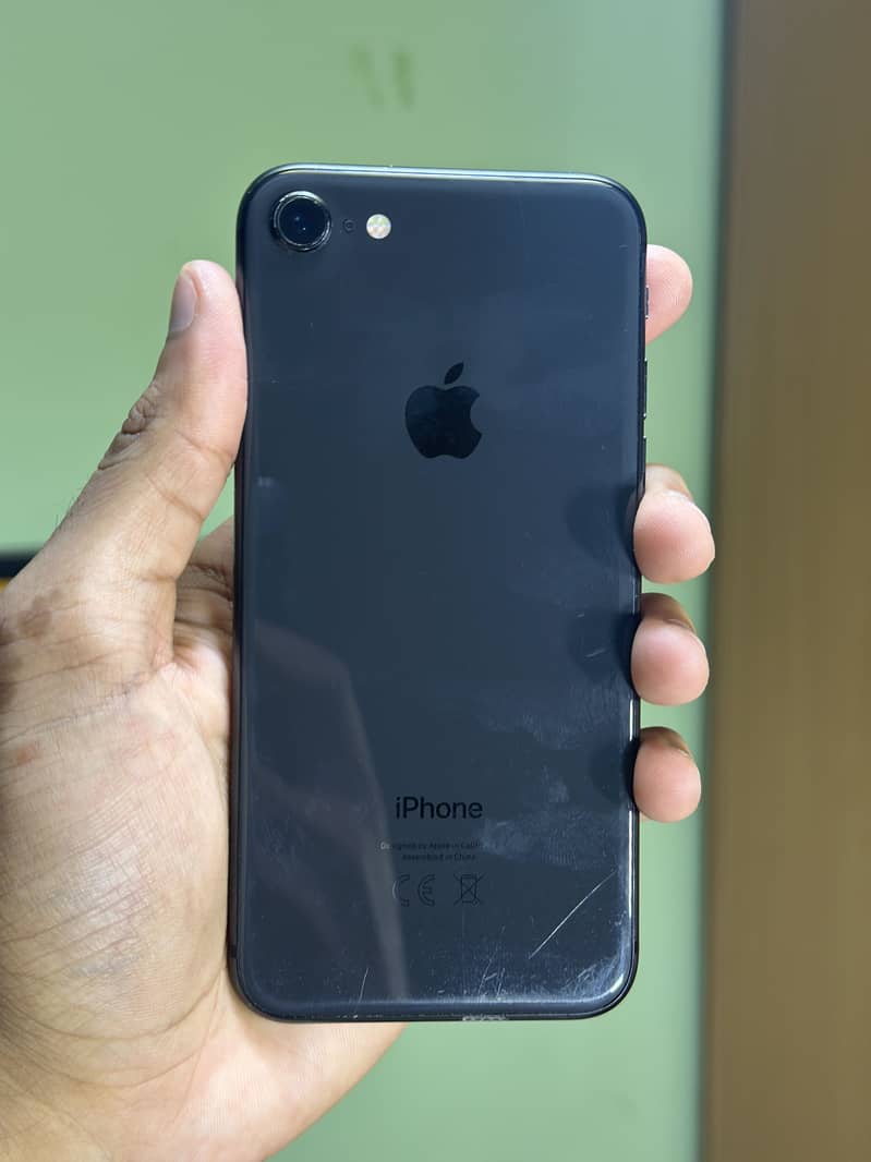 Apple iPhone 8 0