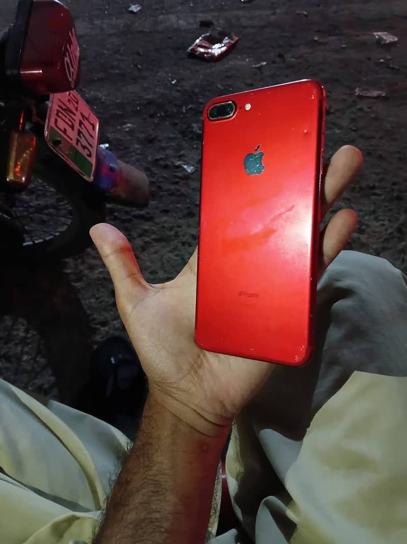 Apple iPhone 7 Plus 128GB 2