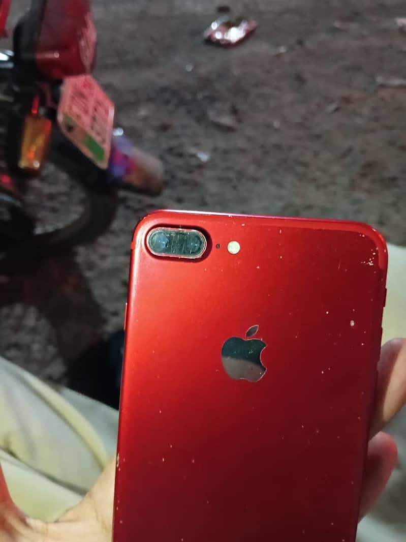 Apple iPhone 7 Plus 128GB 3