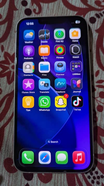 Apple iPhone 13