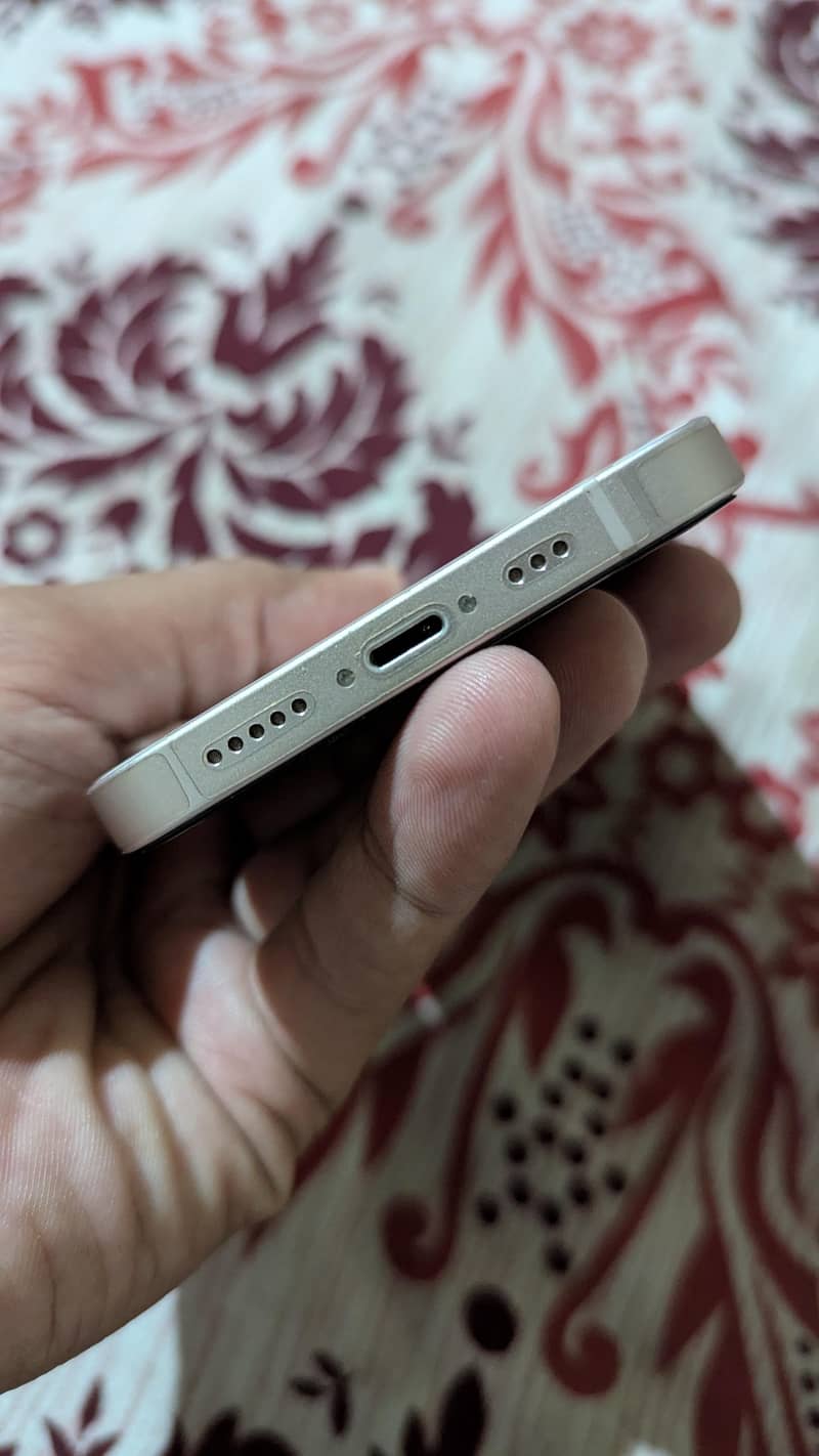 Apple iPhone 13 3