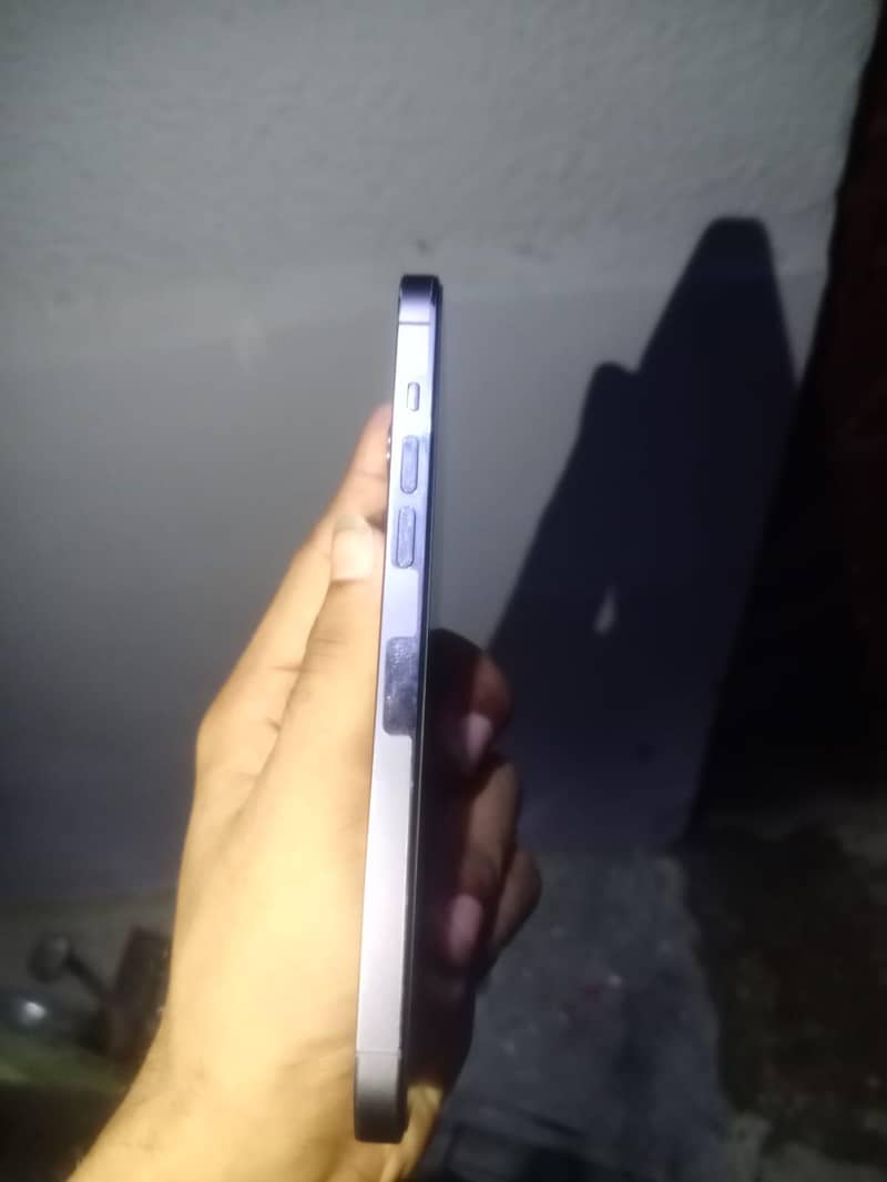 Apple iPhone 14 Pro Max 2