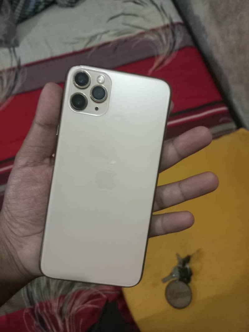 Apple iPhone 11 Pro Max 1