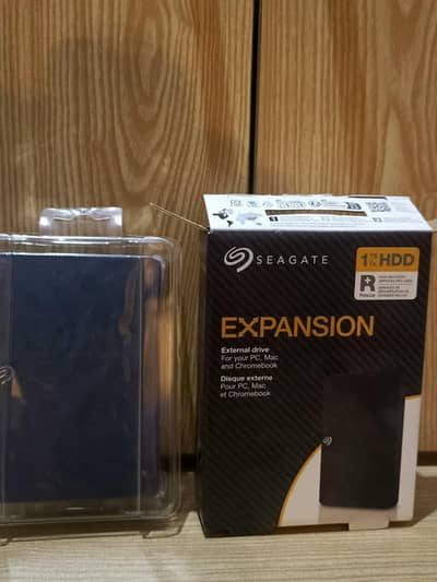 Seagate 1TB External Hard Drive USB 3.0 (Mac & PC)