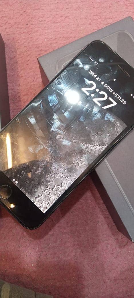 Apple iPhone 8 Plus 2
