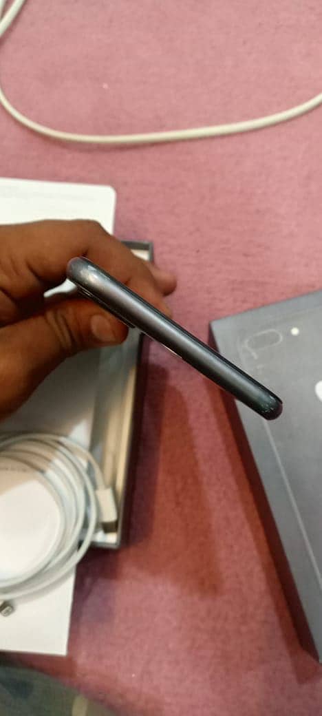 Apple iPhone 8 Plus 8
