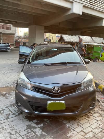 Toyota Vitz 2012
